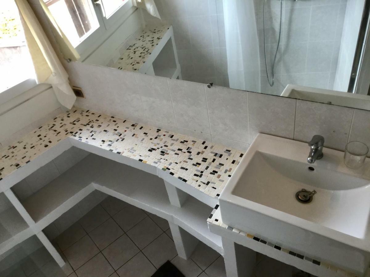 La Petite Maison D'a Cote, Au N°11 Ferienhaus